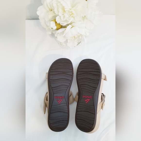 Vionic Ellie Slide Sandal - Picture 12 of 12